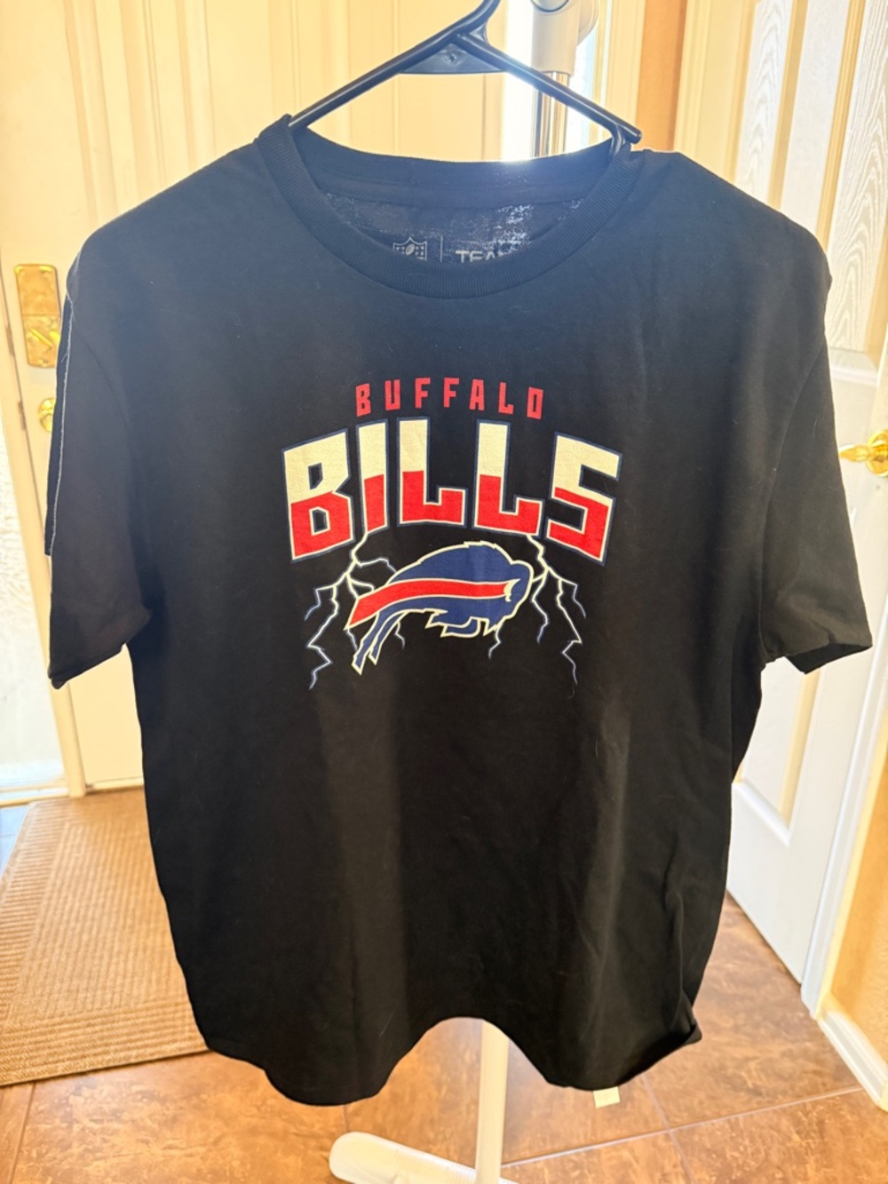 Boys XL Buffalo Bills Black Graphic Tee